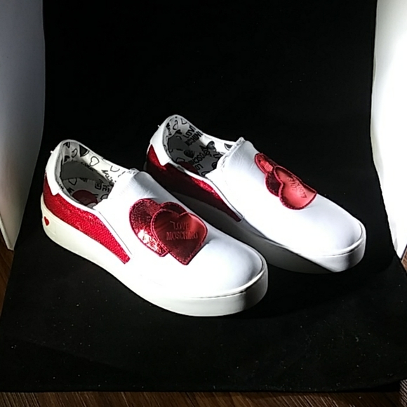 moschino slip on shoes